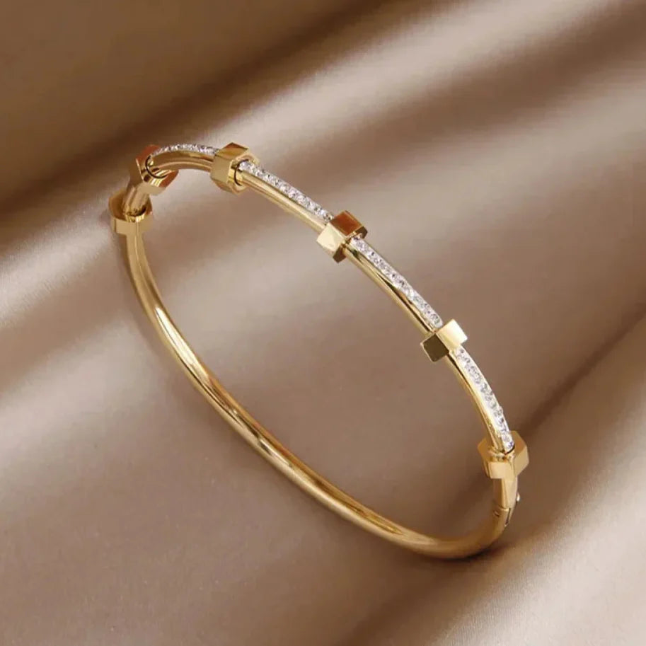 Ensley - Elegante Brazalete Dorado Brillante