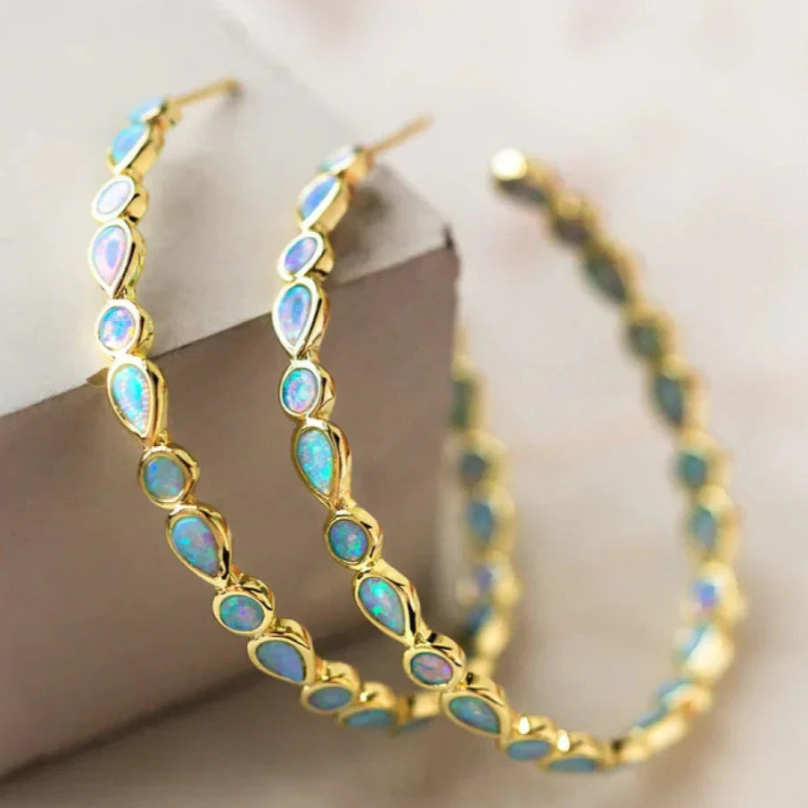 Emmeline - Pendientes de aro dorados con ópalo azul vintage