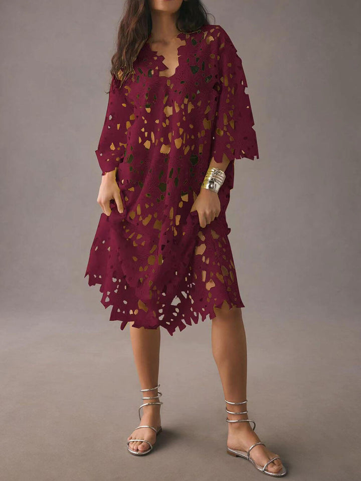 Ofelia - Vestido midi de manga larga con ojales florales