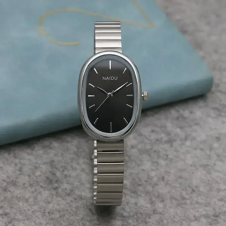 Valeria - Reloj de dama ovalado con pequeña esfera
