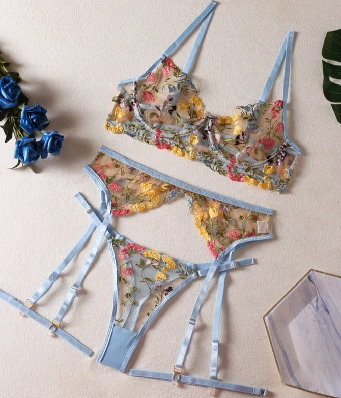 Vanessa| Conjunto de lencería francesa de 3 piezas