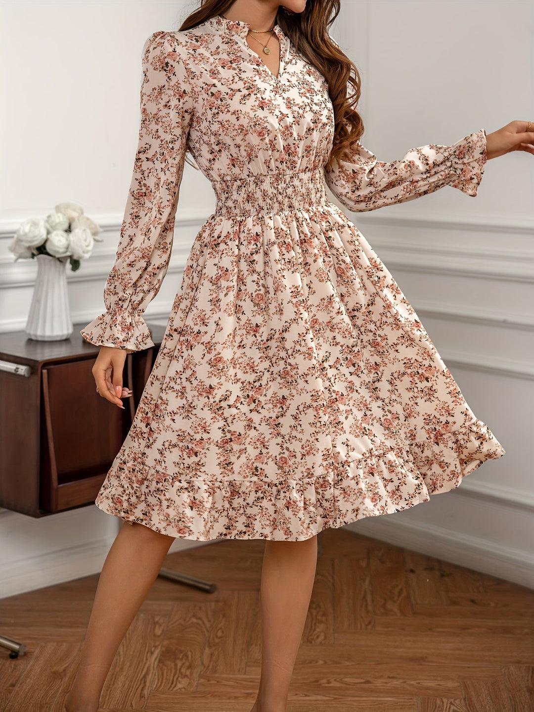 Genoveva - Vestido Floral Elegante
